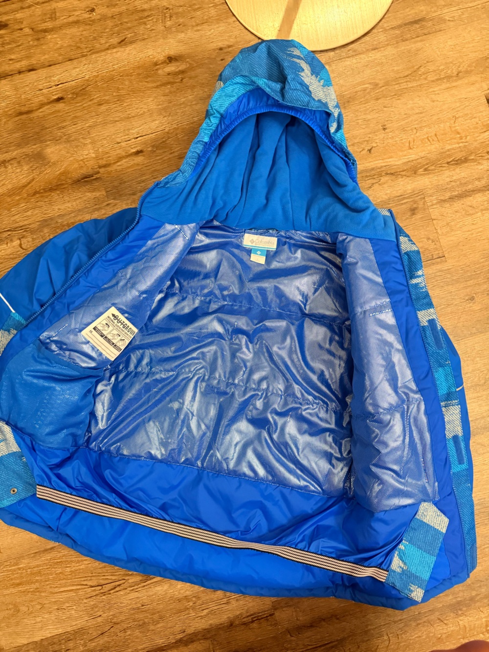 Columbia • Omni-Tech Snow Jacket - Picture 10 of 14